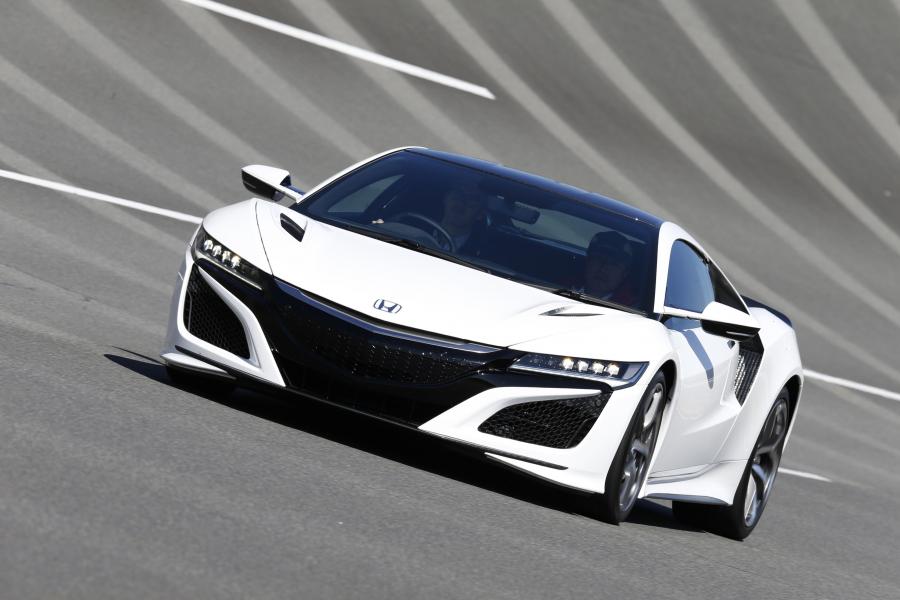  Honda NSX 2016 года  (JP) (фото 19 из 21)
